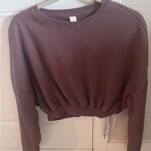 Missguided + Dusty Purple Cropped Sweatshirt